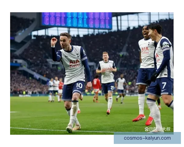 热刺在英超赛季中的表现值得关注，期待其在欧冠决赛中的精彩发挥。